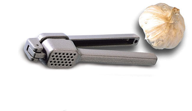 estmark Stainless Steel Garlic Press - Efficient and Elegant Kitchen Tool